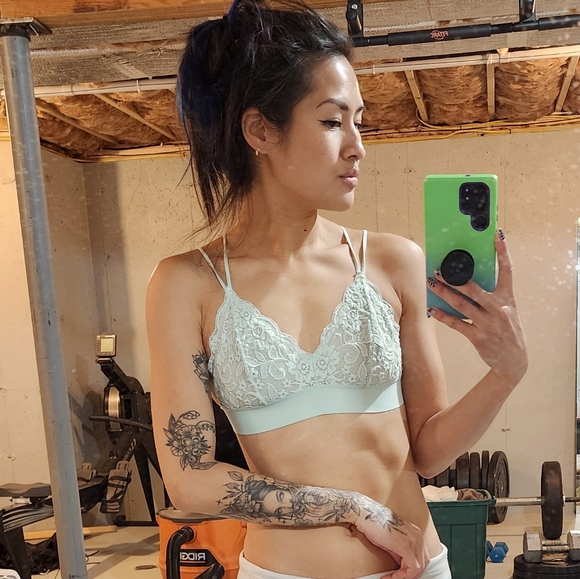 Mint green bralette - Picture 2 of 3